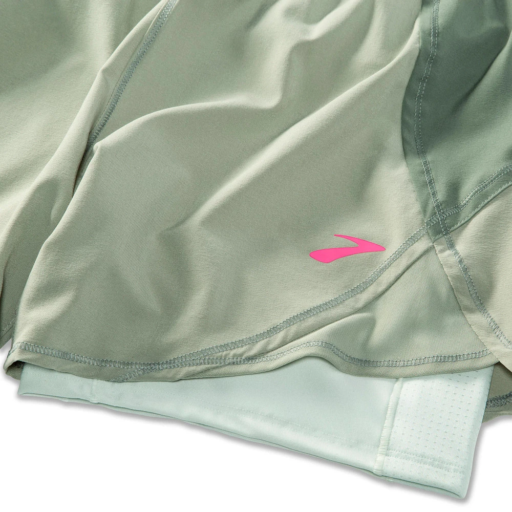 Women's Brooks Chaser 5" 2-in-1 Shorts - Image 9