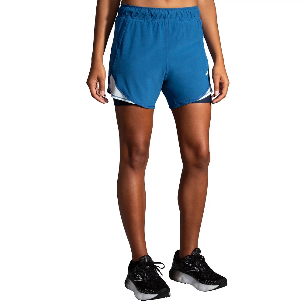 Women's Brooks Chaser 5" 2-in-1 Shorts - Image 11
