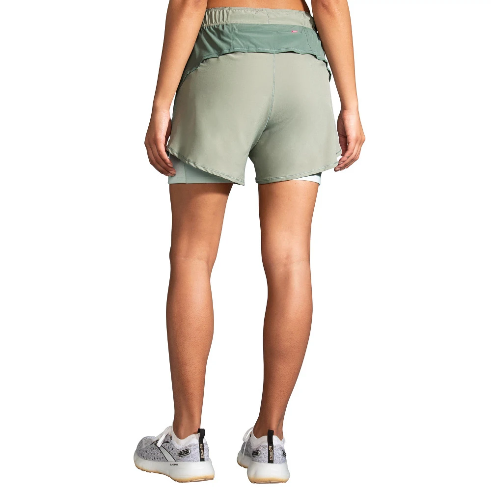 Women's Brooks Chaser 5" 2-in-1 Shorts - Image 2